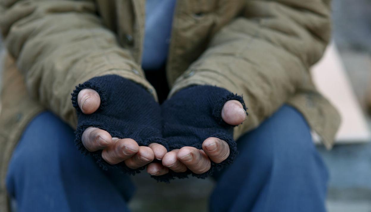 Police and other local organizations working to provide food and shelter for the homeless